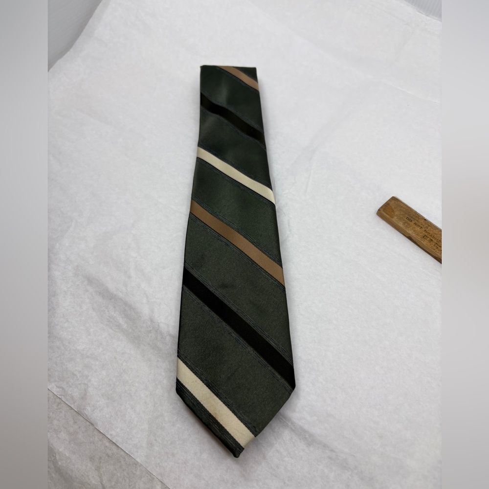 WEMBLEY Green  STRIPED MEN'S NECK TIE Necktie Taupe 100% Polyester VINTAGE